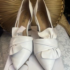 White shoes with heels by Nic Zoe size 7 1/2 good condition